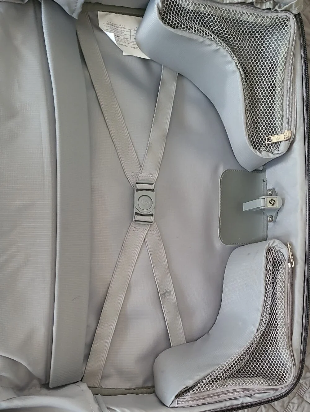 Samsonite Black Soft-Sided Travel Garment Bag